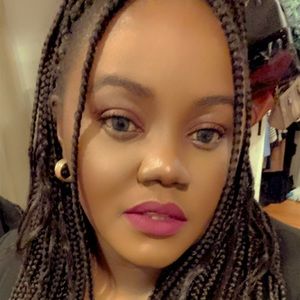 Meet your Posher, Josephine